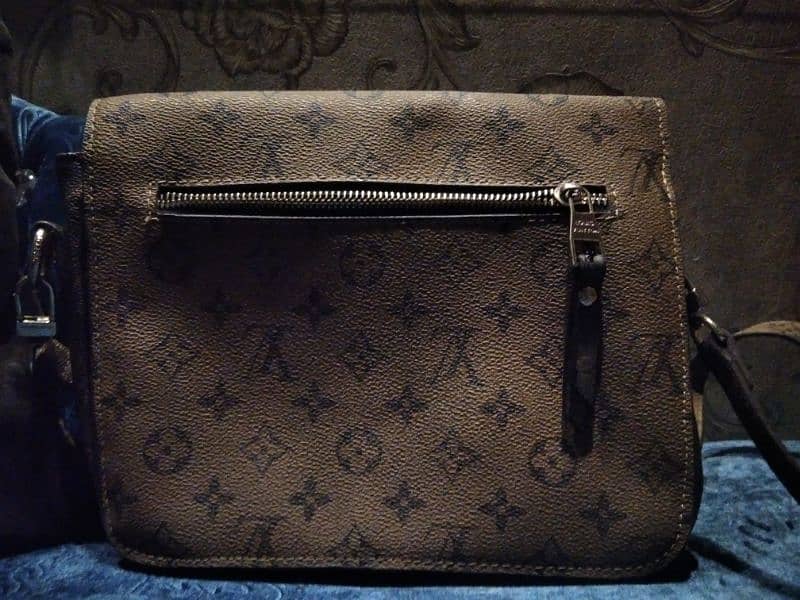 LV WOMEN BAG ( FROM DUBAI) ORIGINAL 4