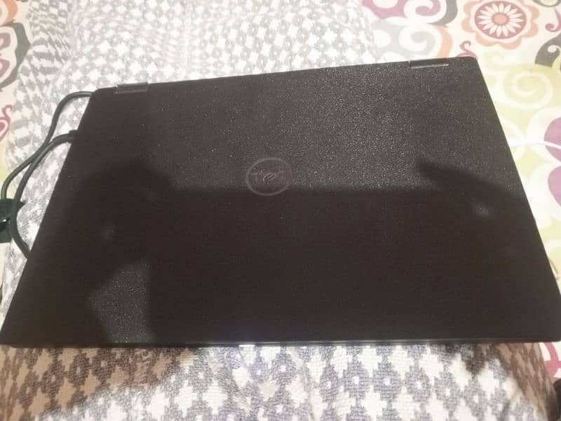 Dell Latitude 7390 touchable and routatable 2