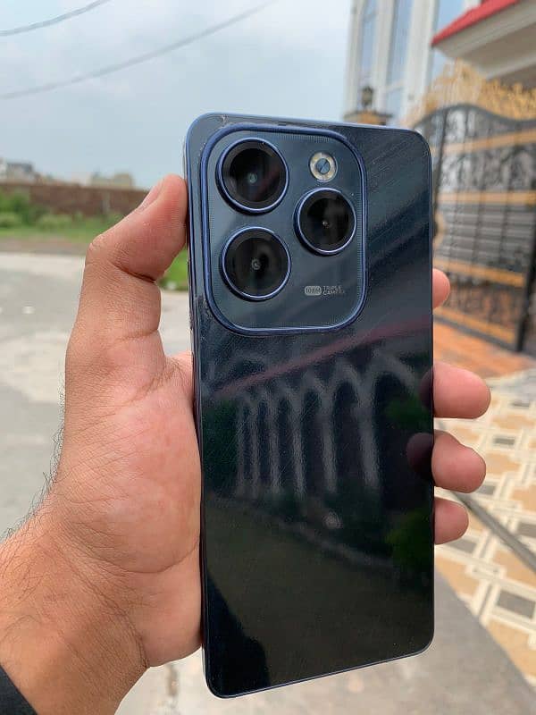 Infinix hot 40 pro 0