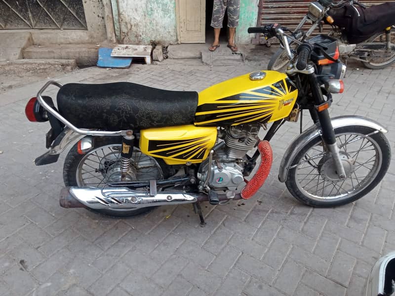 Honda 125 - Excellent Condition, Low Mileage Ready to Ride 03132904991 0