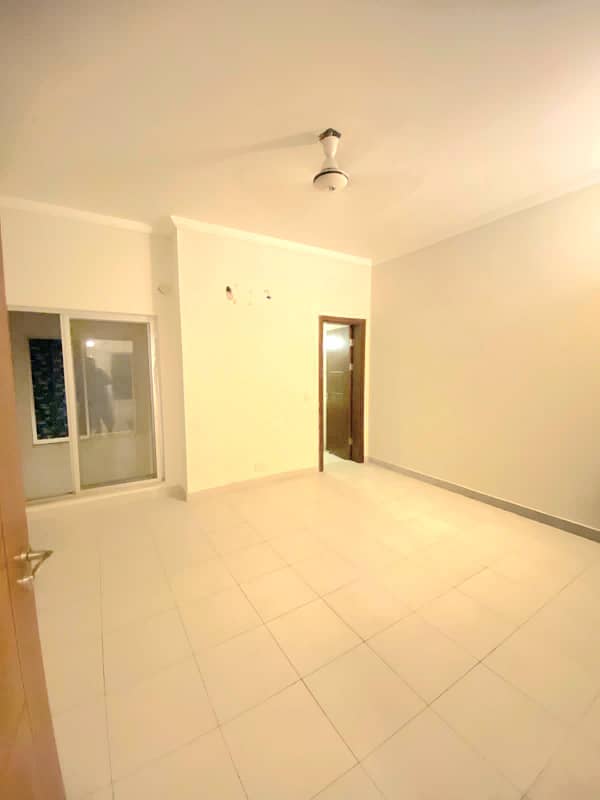 Precinct 11B Villa For Rent 3