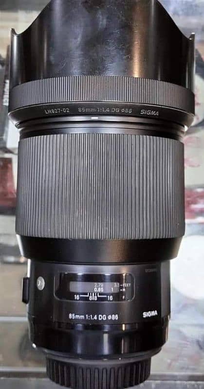 Sigma 85mm 1.4 art for Canon 1