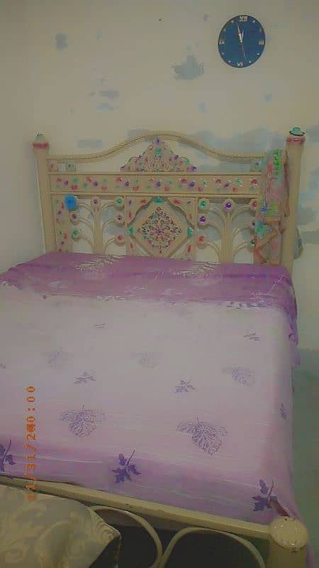 iron bed for sell 0