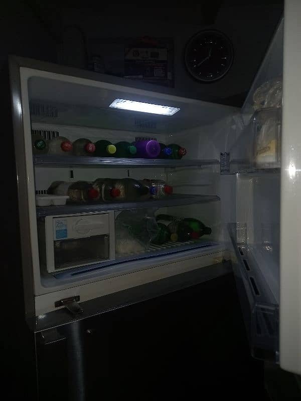 LG Full Size Refrigerator 5