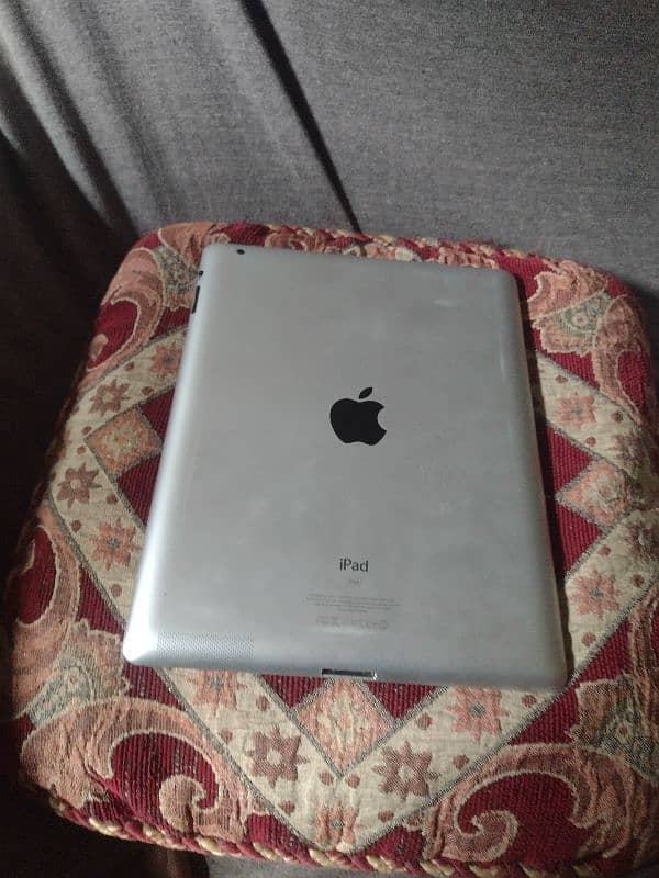 I pad 16 gb  designed by apple California assembled in china model 2