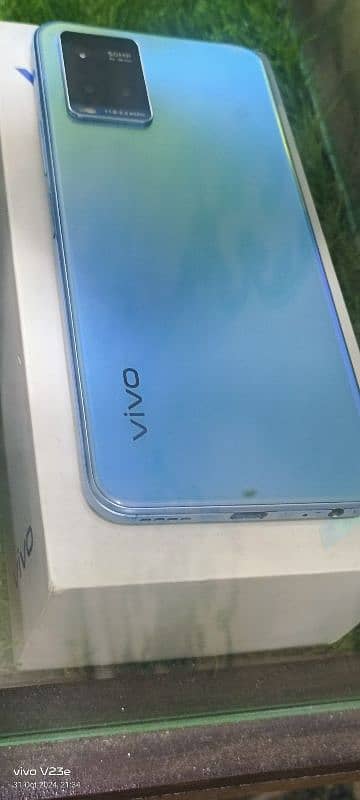 vivo y33s 8+4 128 with complete box 4