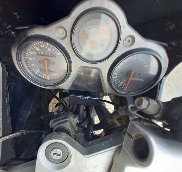 Suzuki 500cc japani heavy bike gud condition 3