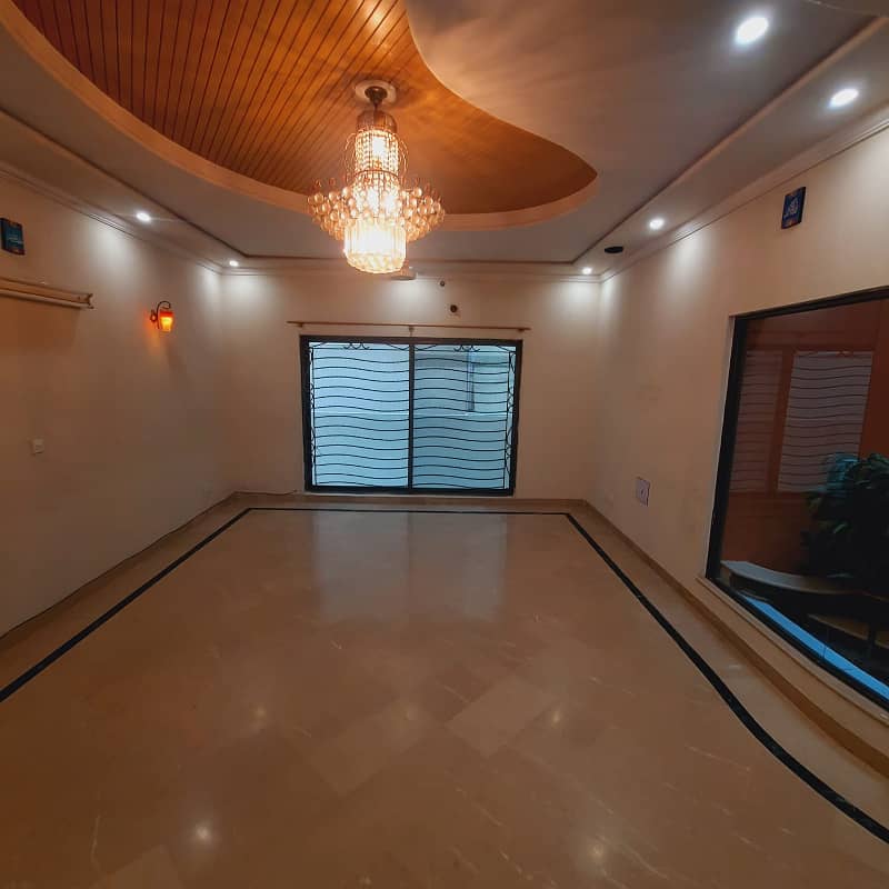 1 Kanal House 5 Beds Tv Lounge Drawing Room Dining Room 3 Kitchen Store Available For Rent Dha Phase 2 37