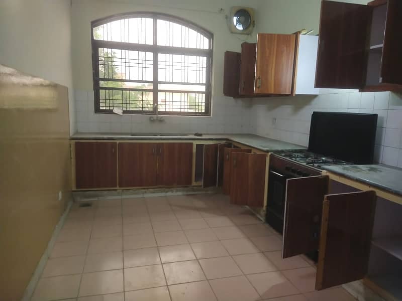 1 Kanal Upper Portion 3bed Tv Lounge Separate gate Available For Rent In DHA Phase 2 17