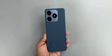 realme c63. . . . . . . 8gb. 128gb. . . . . 45w . charger