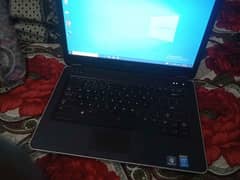 Latitude e6440 core i5 4th gen 4gb ram 320 gb hard