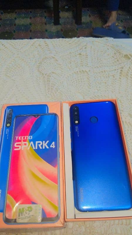 Tecno spark4  3 32gb with box 2