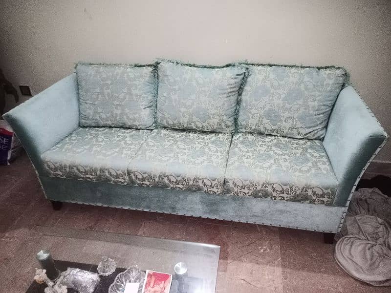 8 seater sofa with table free 3