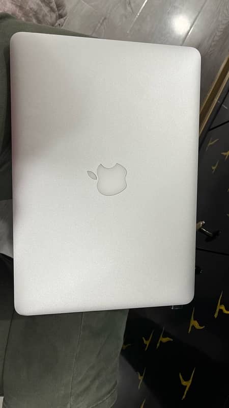 Macbook Pro (Retina, 13 Inch, Early 2015) 10