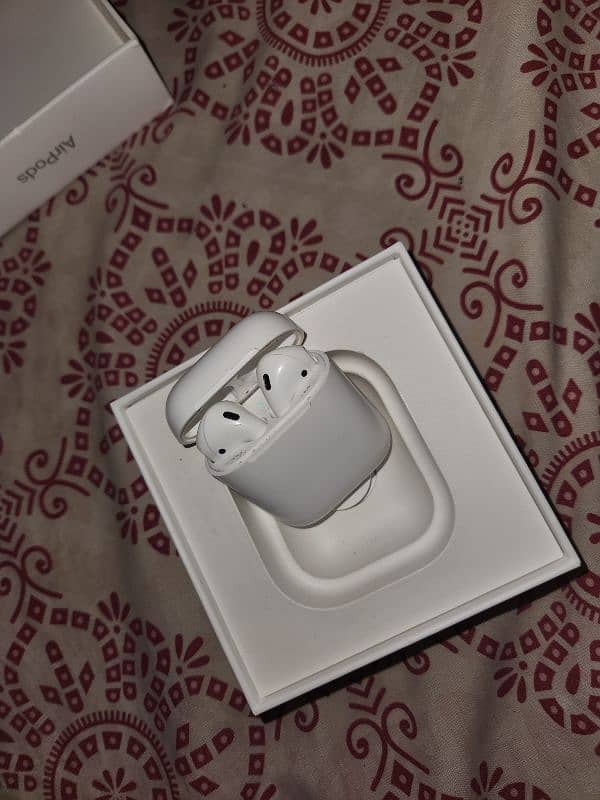 Apple airpods 2 2