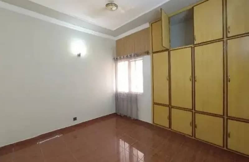 G-11/4 FGEHA E-Type 2nd floor flat For Sale 0