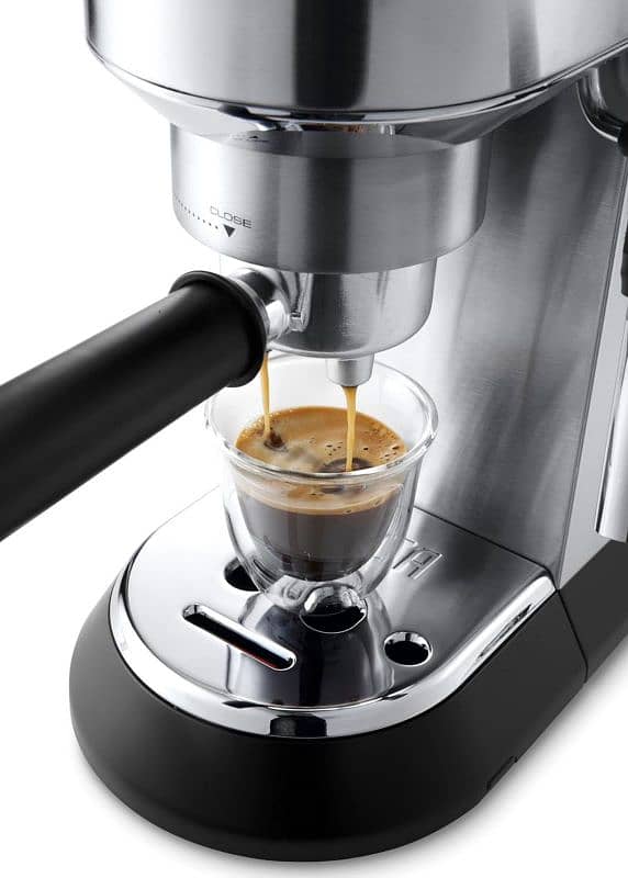 De'Longhi EC685M Dedica Deluxe Automatic Espresso Machine 4