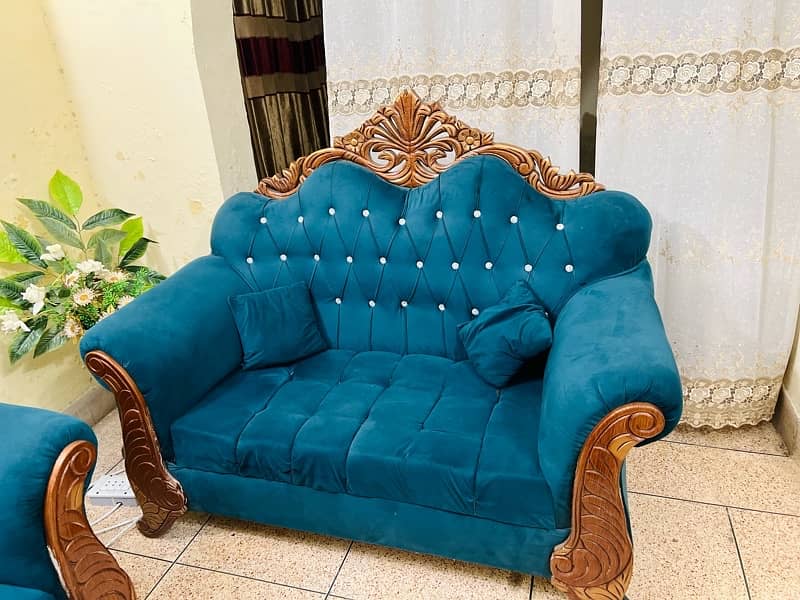 Beautiful King Size Sofa 4