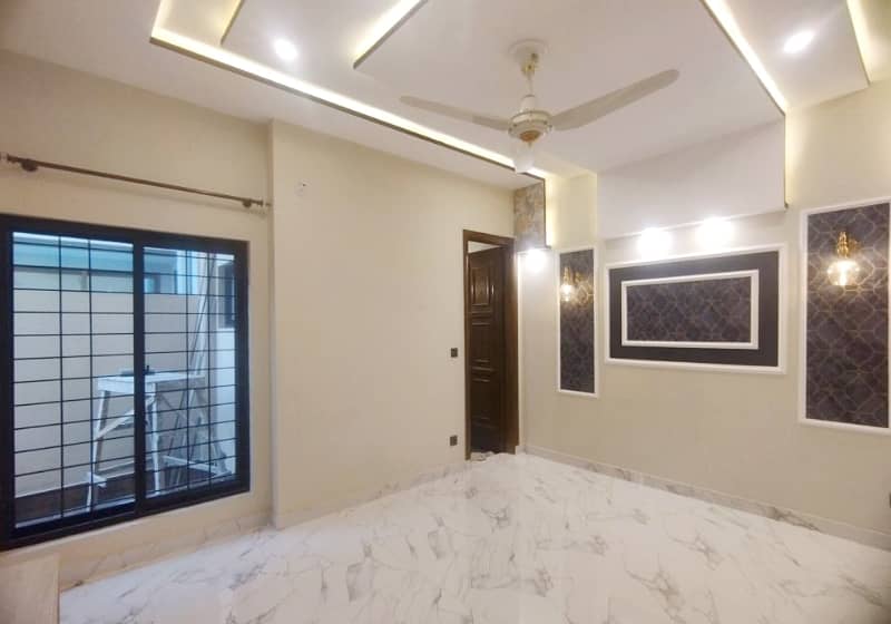 Ideally Located House Of 8 Marla Is Available For sale In Lahore 25