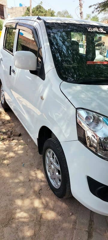 Suzuki Wagon R 2018 11