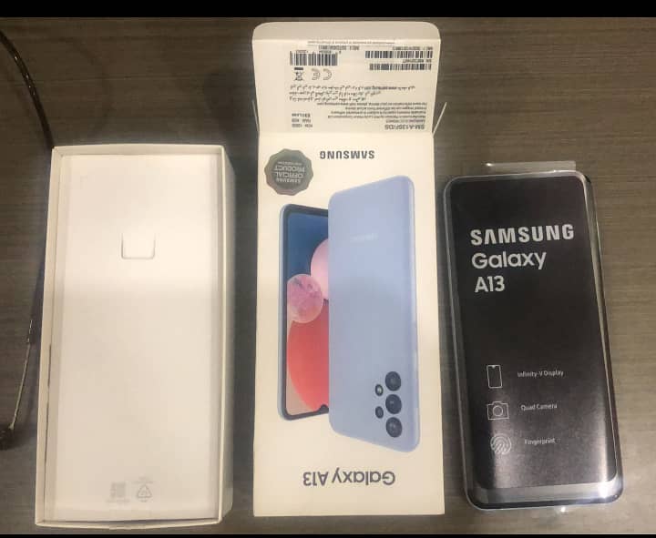 Samsung A13, 128GB storage, 4GB RAM 10/10 5