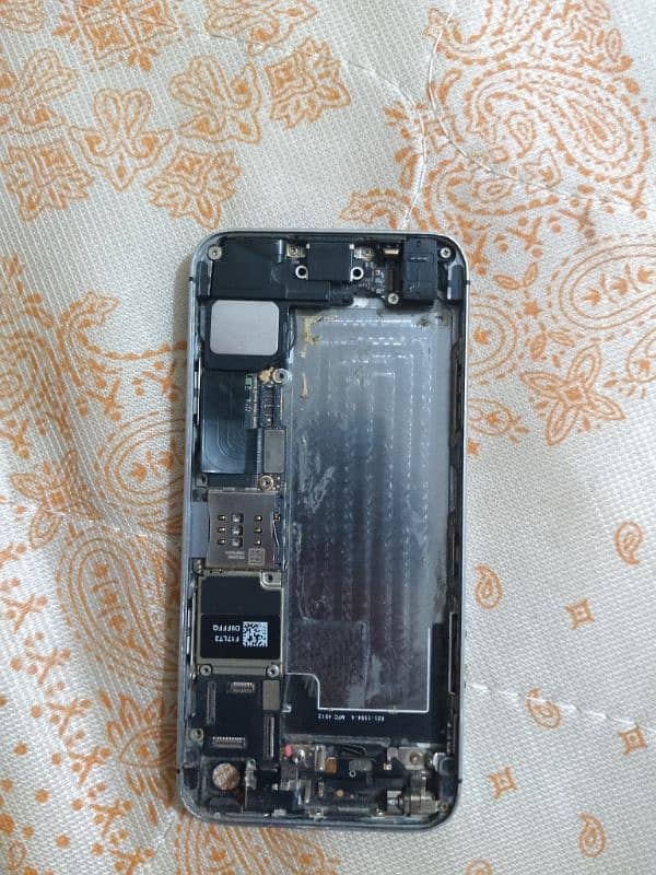 I phone 5S board pta prooved 64 gb memory 4