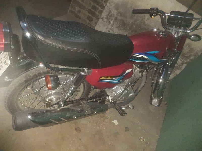 honda 125 2024 model 1st owner 3