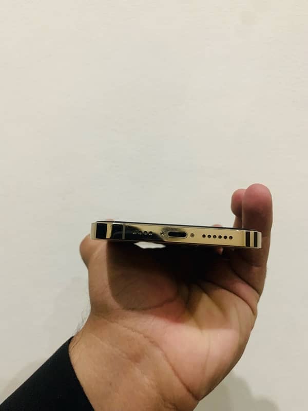 iphone 12 pro Max Non pta 4