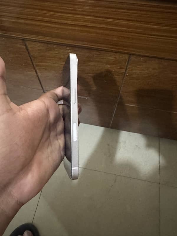 iphone 13 total genuine 6