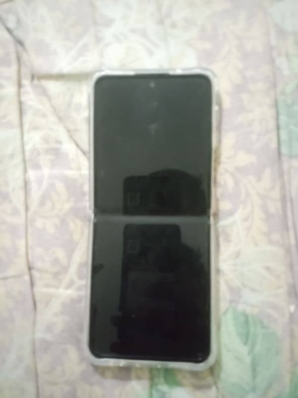 Samsung Galaxy z flip 3 5G 8/256 4