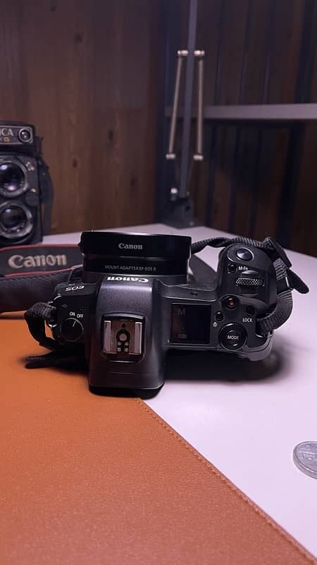 Canon Eos R Body Only Used 2