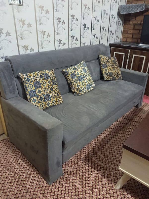 urgently sale 5 seater sofa set 3