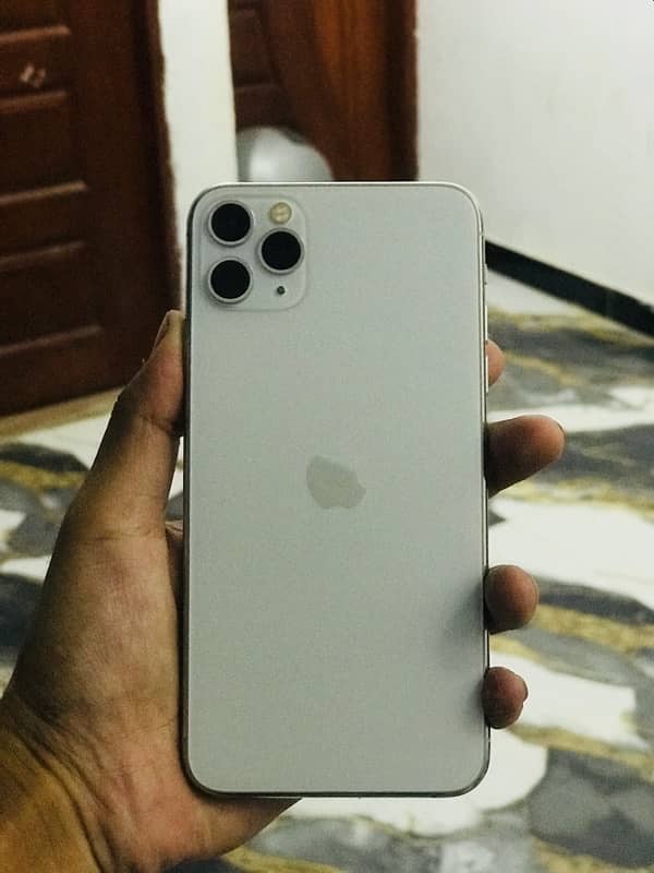 IPHONE 11 pro max factory unlock 1