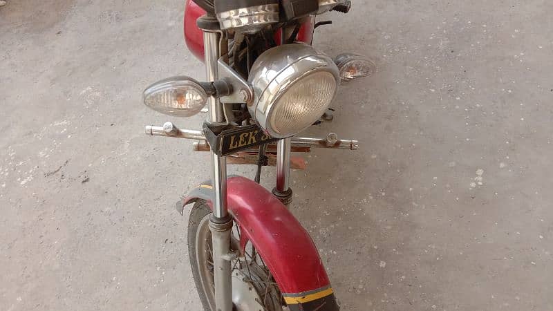 Suzuki 125 urgetk sale in mint condition no work rquired 4