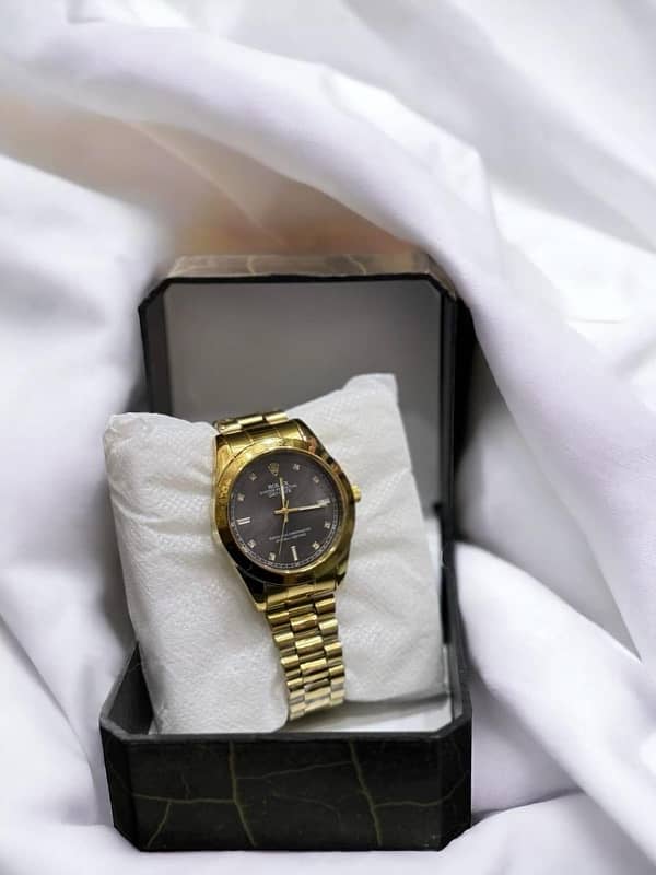 Men golden watch 1