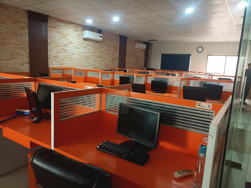 2500sq Ft Furnished Office For Rent Hot Location 0