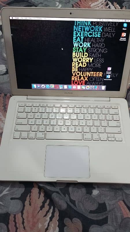 Apple MacBook For Sale 0