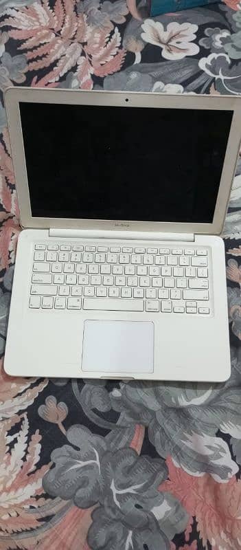 Apple MacBook For Sale 2