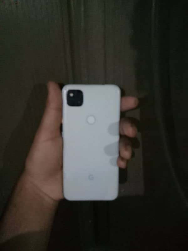 Google pixel 4a 3