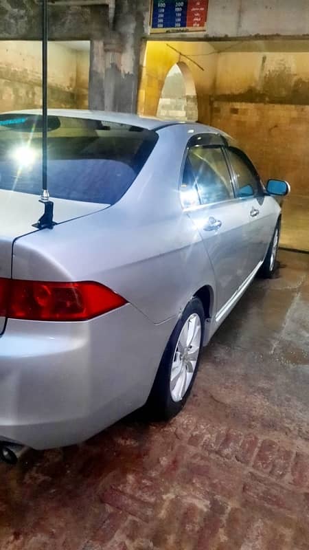 Honda Accord 2004 1