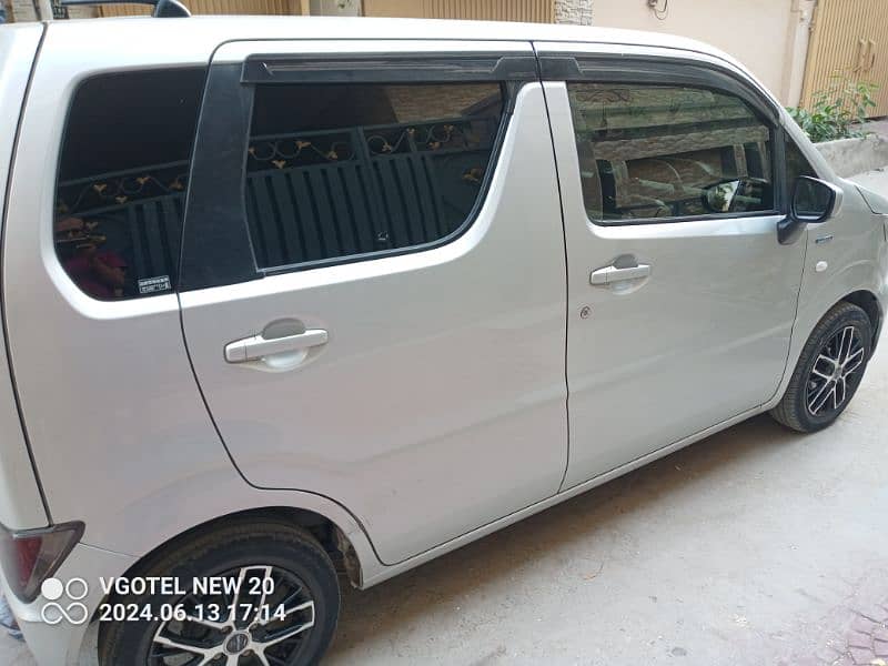 Suzuki Wagon R 2018 3