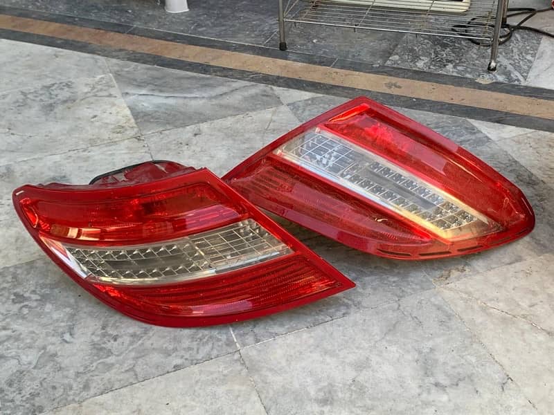 Mercedes c200 back lights 0