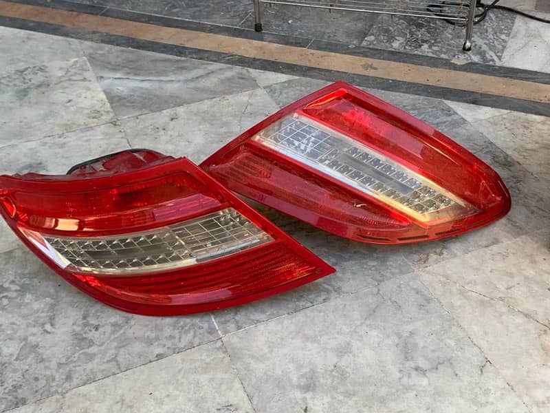 Mercedes c200 back lights 1