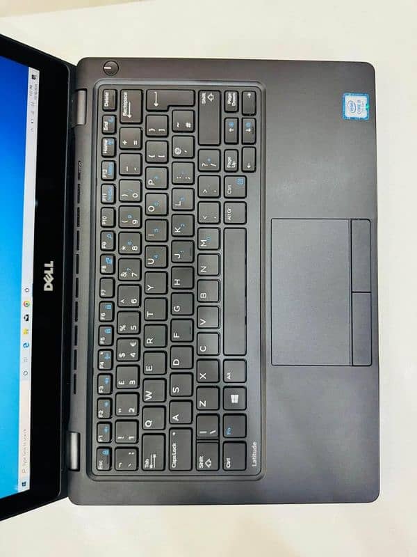 Dell latitude 5280 i5 7th Generation8gb/256gbssd 4gb Intel HD Graphics 3