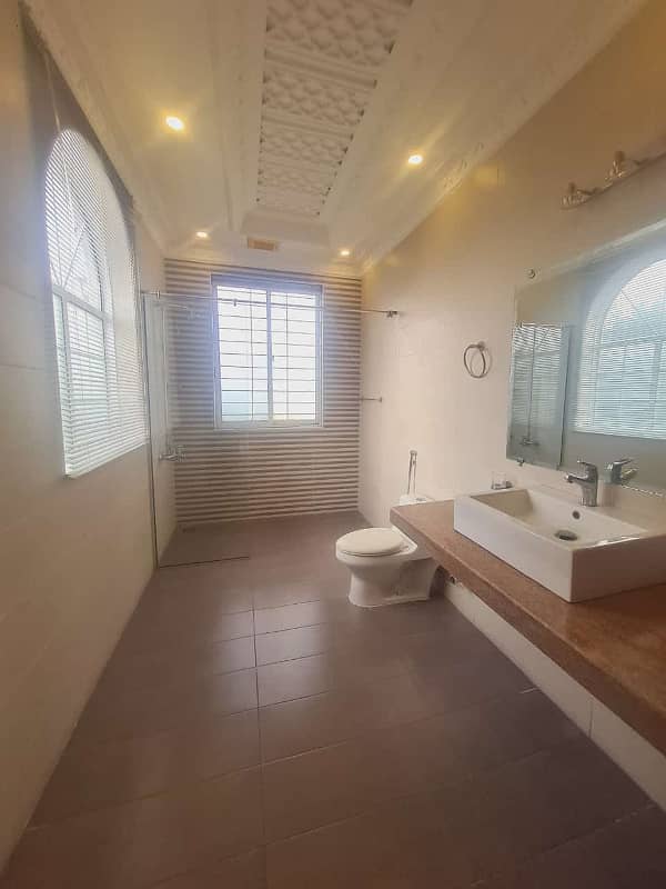 20 Marla Slightly Used Super Hot Located Semi Furnished Bungalows Upper Portion With Separate Entrance Is Available For Rent In The Best Block Of DHA Phase 7 Lahore 12