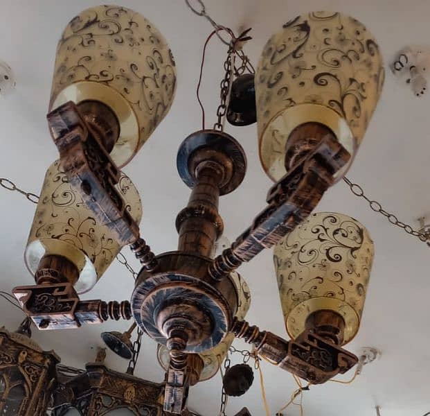 Brand New 5 Light Chandeliers 14