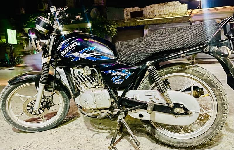 Suzuki GS 150 SE 2021 for urgent  sale 3