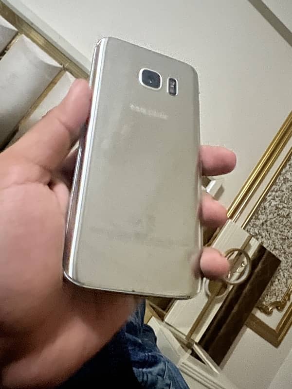 Samsung S7 3/32 pta approved silver colour 1