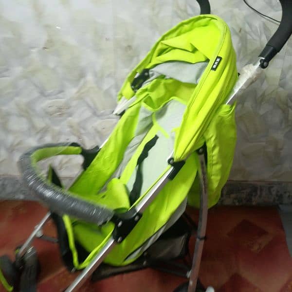 baby stroller for urgent sale 1