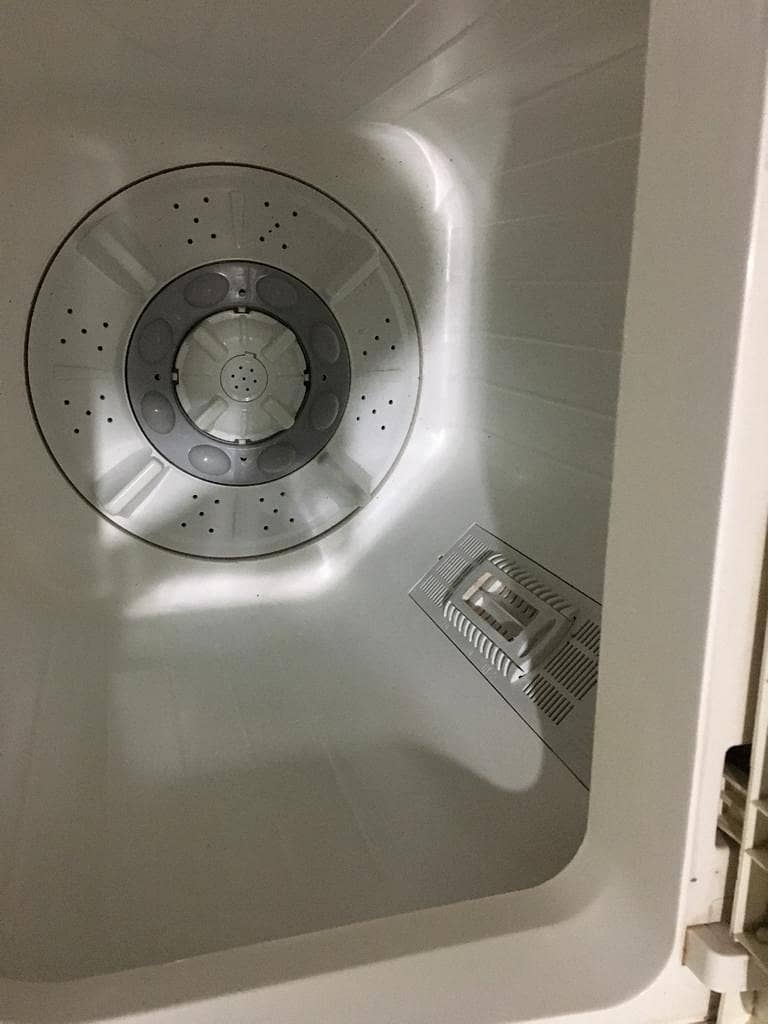 Kenwood Washing Machine & Dryer 7